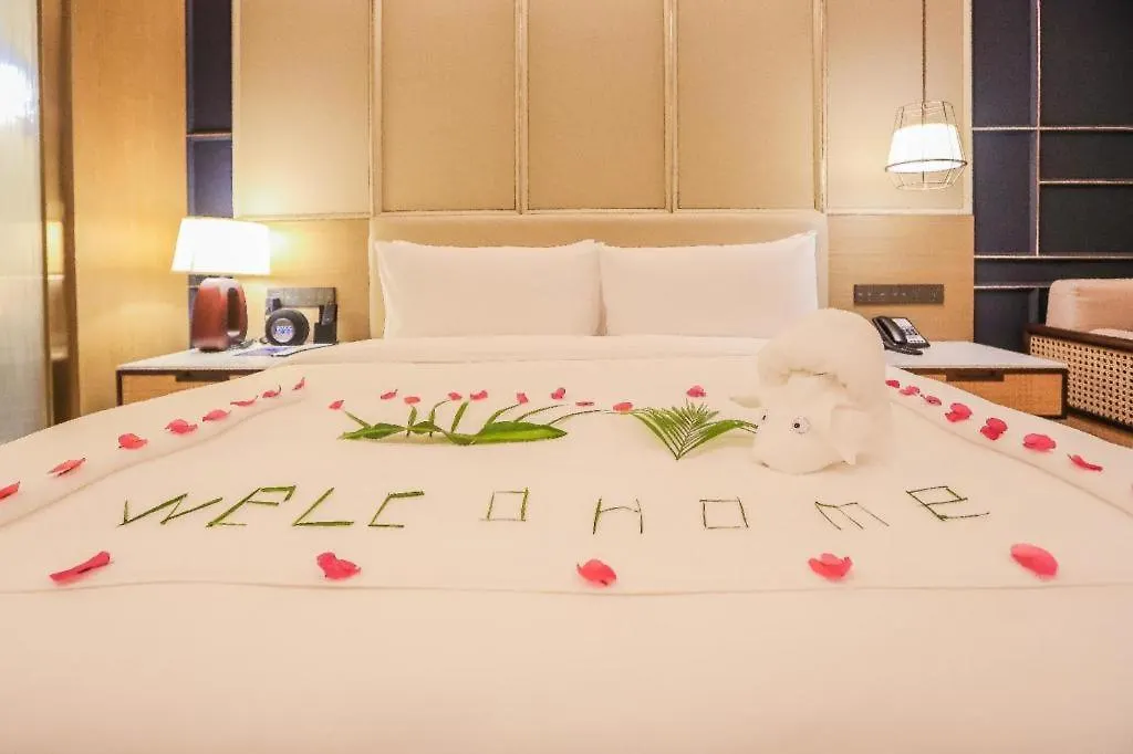 Narada Resort Hotel Sanya Pleasant Bay 5*,  China