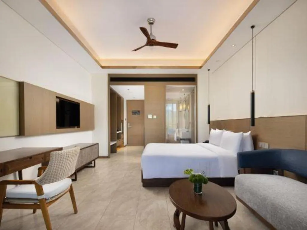 Narada Resort Hotel Sanya Pleasant Bay 5*,  Китай